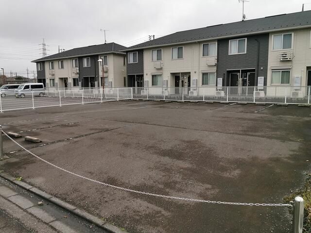 Yakushidai Parking Space for Rent in Moriya, Ibaraki - 4,400 Yen - Thumbnail 2
