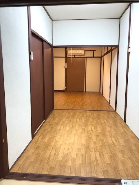 1955 Terrace House for Sale in Higashiosaka, Osaka - 4K Layout - Thumbnail 4