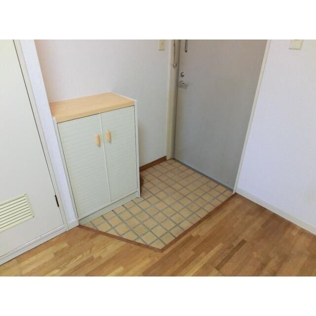 2DK Apartment for Rent in Kaga City, Ishikawa - Thumbnail 2