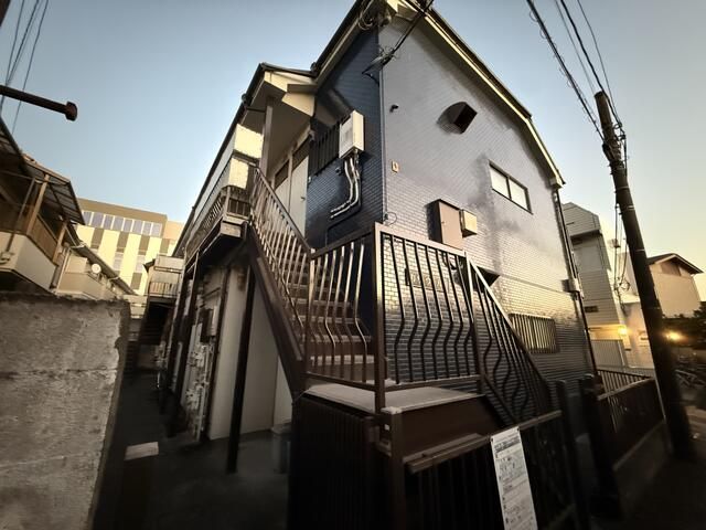 Casa Verde Apartment Building for Sale in Mitaka, Tokyo - Thumbnail 2