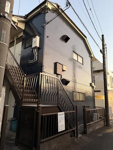 Casa Verde Apartment Building for Sale in Mitaka, Tokyo - Thumbnail 3