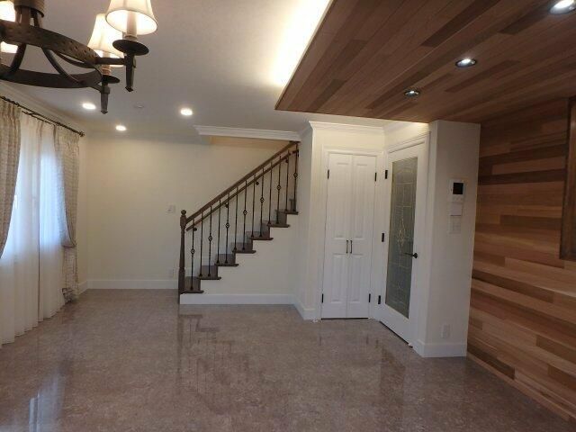 Modern 3LDK Terrace House for Rent in Inagi, Tokyo - Thumbnail 3