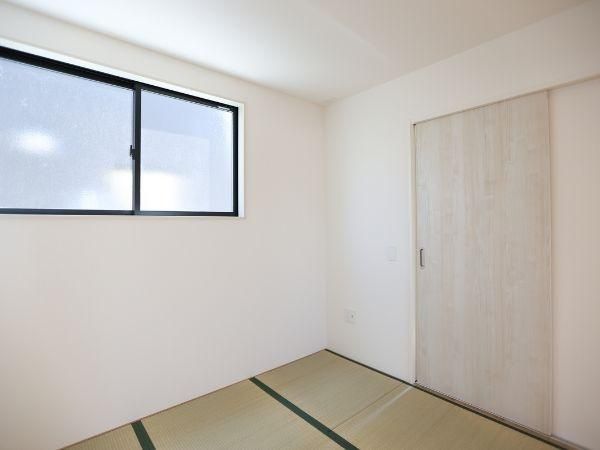 New 4LDK House in Oita City with Dual Road Access and Modern Amenities - Thumbnail 3