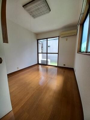 1K Apartment for Rent in Shinagawa, Tokyo – 15m² - Thumbnail 4