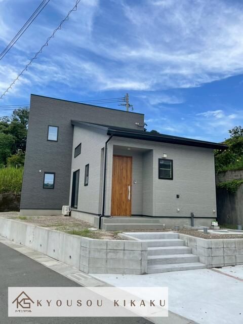 New 2025 3LDK House in Kagoshima's Yoshino District with Garden & Parking - Thumbnail 2
