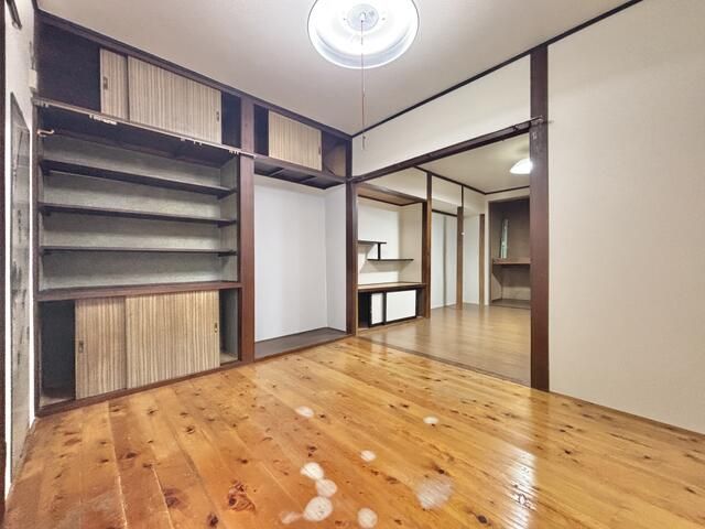 3DK Detached House for Rent in Kodaira, Tokyo - Thumbnail 4