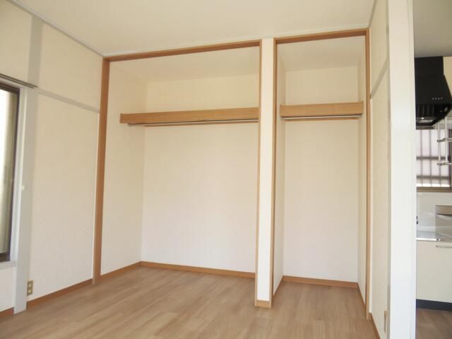 2LDK House for Rent in Fujisawa Near Chogo Station - Thumbnail 4