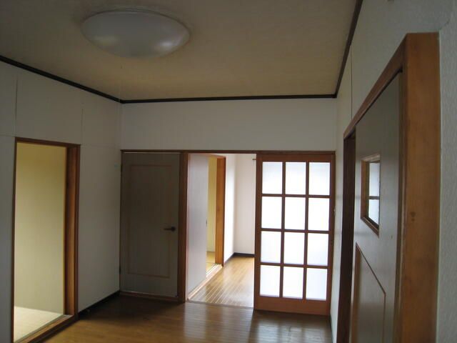 3DK Apartment for Rent in Iwaki, Fukushima - 40 sqm - Thumbnail 2