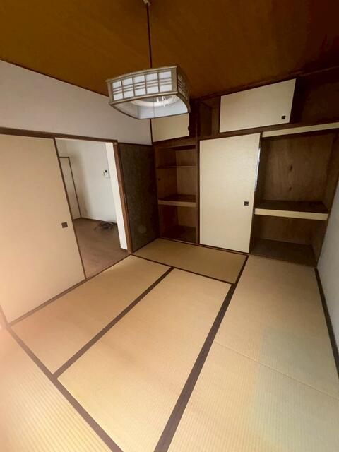 3DK Apartment for Sale in Quiet Inage, Chiba City - Thumbnail 4