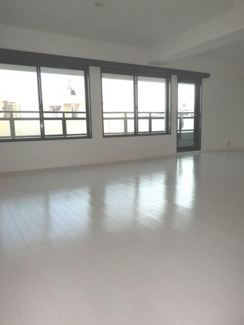 90.38 sqm 3LDK Apartment for Rent in Minami Ward, Saitama - Thumbnail 2