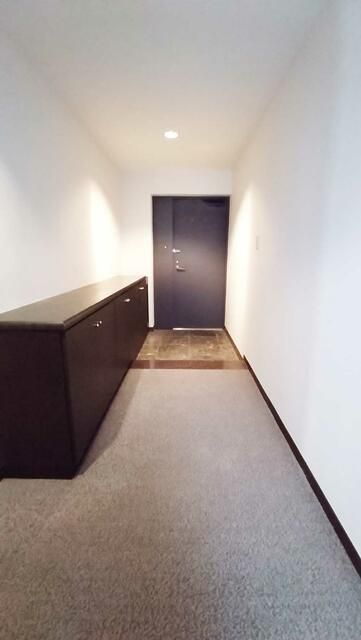 4LDK Maisonette Apartment for Sale in Sapporo's Miyanosori - Thumbnail 4