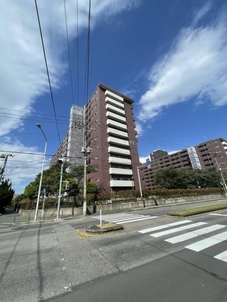 2DK Apartment for Sale in Mihama-ku, Chiba City - Thumbnail 3