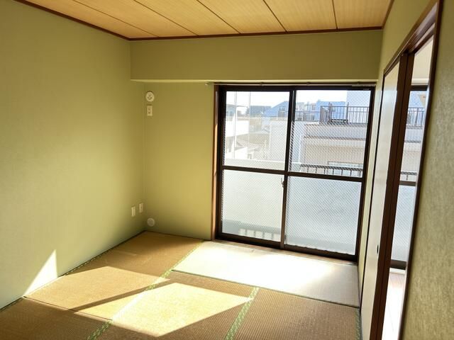 2DK Apartment for Rent in Higashimurayama, Tokyo - 45.6 sqm - Thumbnail 2