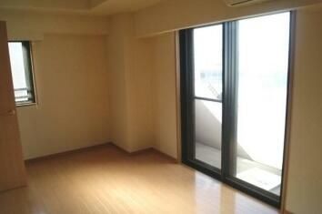 1K Apartment for Rent in Asakusabashi, Chiyoda-ku, Tokyo - Thumbnail 2