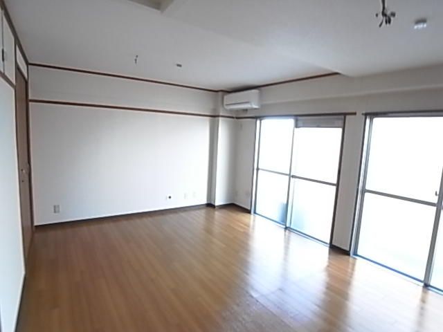 2LDK Apartment for Rent Near Sobudai-mae Station in Sagamihara - Thumbnail 2