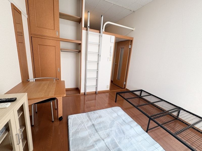 1K Apartment for Rent in Sano City, Tochigi - Thumbnail 2