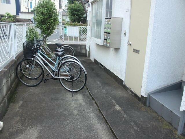 White Heights Yamamoto 1K Apartment for Rent in Higashimurayama - Thumbnail 2