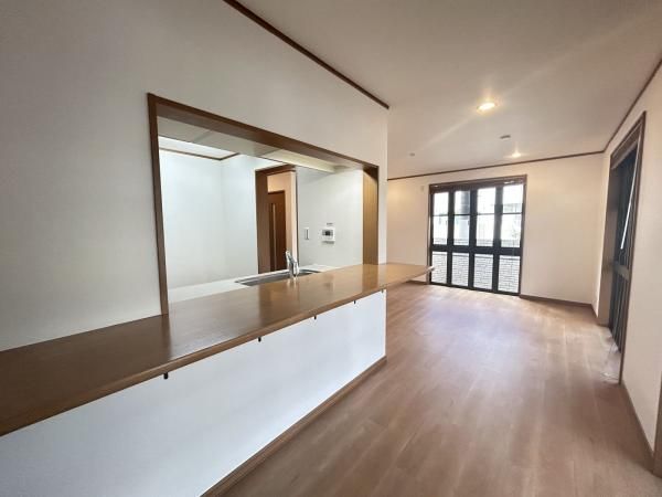 5SLDK Corner-Plot House for Sale in Amagasaki, Hyogo - Thumbnail 2