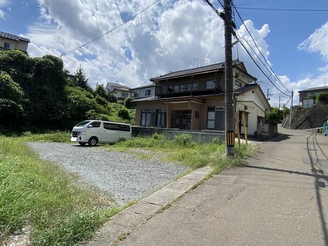6LDK House for Sale in Sendai's Taihaku Ward with Large Garden - Thumbnail 3