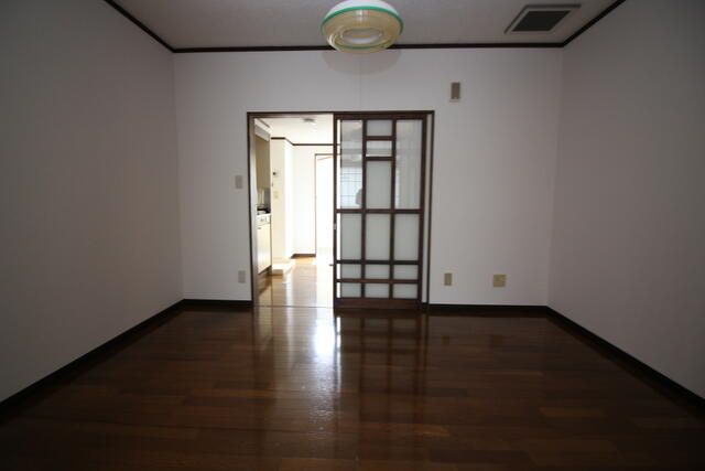 Hills Court 2K Apartment for Rent in Ichinoseki, Iwate - Thumbnail 3