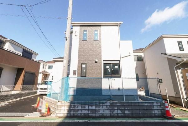 New 4LDK House for Sale in Yamato, Kanagawa - April 2026 Completion - Thumbnail 3