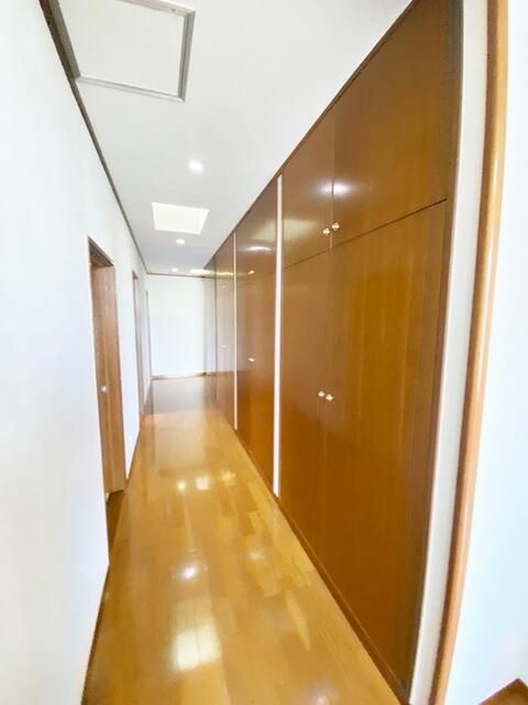 Spacious 3SLDK Apartment with Sauna near Kinugasa Station, Yokosuka - Thumbnail 3