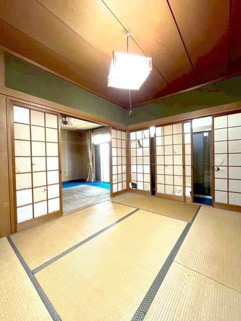 1978 6DK Detached House for Sale in Tomino-dai, Kitakyushu - Thumbnail 3