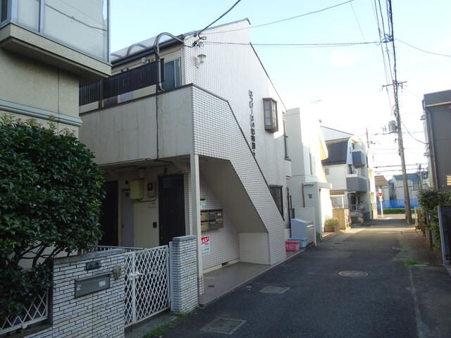 12-Unit Apartment Building for Sale in Chofu, Tokyo - Thumbnail 4
