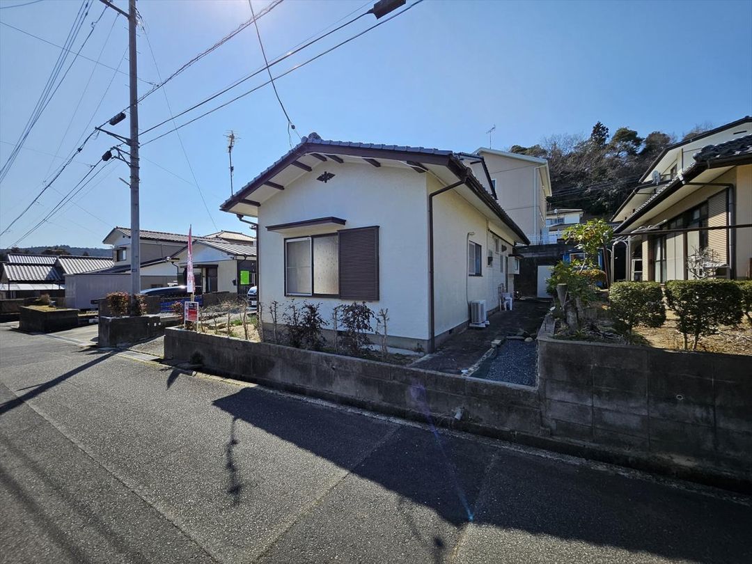 1974 6K House for Sale in Hitachi, Ibaraki - 230 sqm Land - Main Image