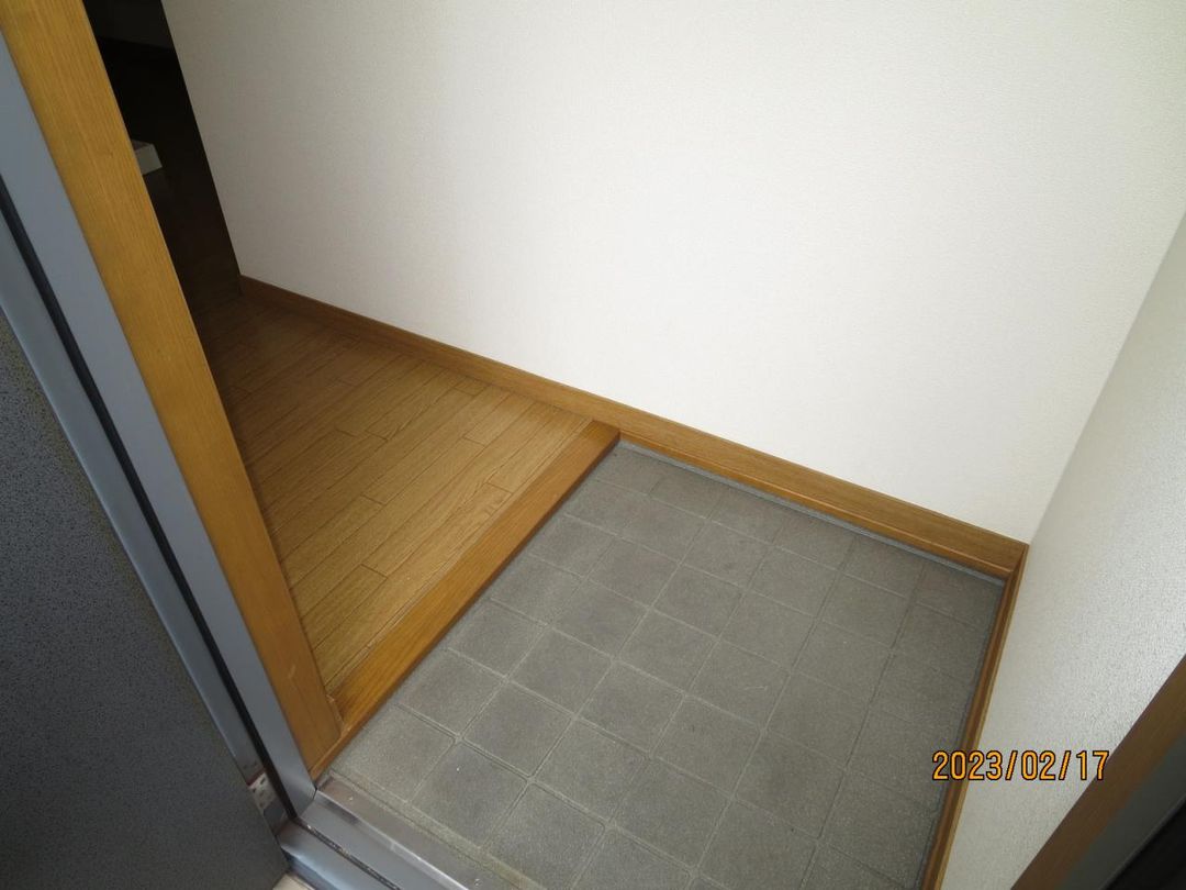 1K Apartment for Rent near Shiroyama Station, Niigata - Thumbnail 2