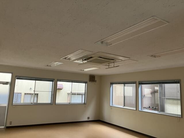 Office for Rent in Minobu, Yamanashi - 91.09 sqm with Parking - Thumbnail 4