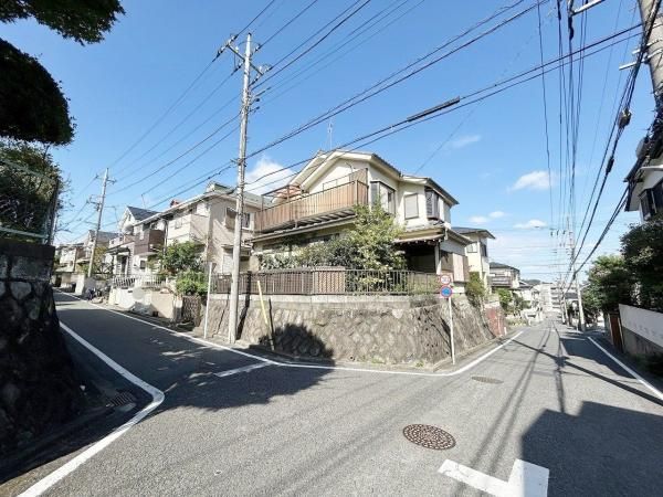 Corner Plot for Sale in Tama City, Tokyo - 137.66 sqm Land - Thumbnail 2