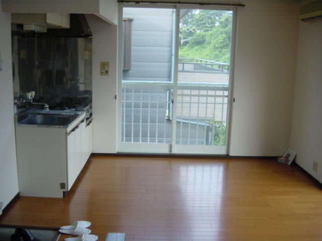 Raffinate Apartment for Rent in Sendai's Izumi Ward - Thumbnail 2