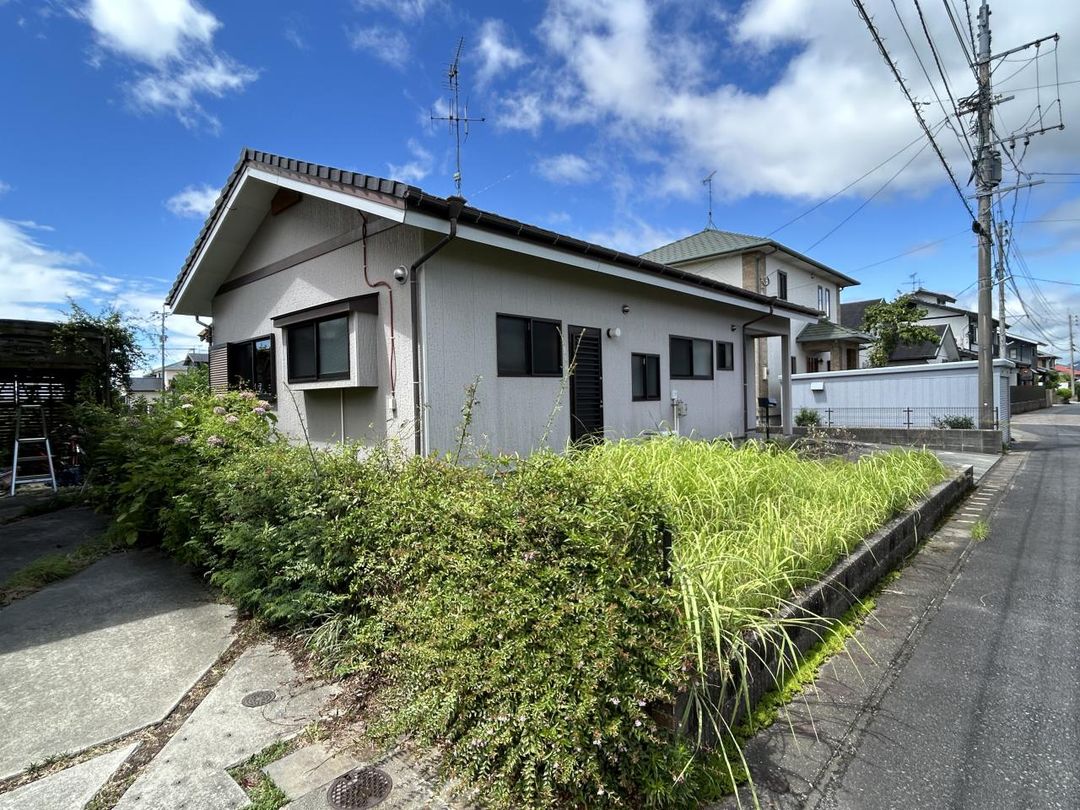 2004 3DK House for Sale in Quiet Saga City Neighborhood - Image 7