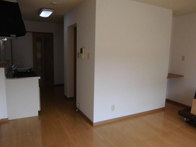 1LDK Apartment for Rent in Chuo City, Yamanashi - Thumbnail 3