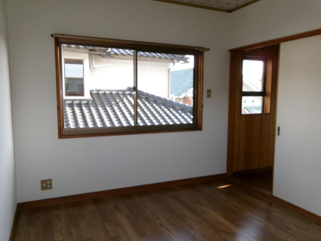 1988 4DK House with Garden & Parking in Tsuyama, Okayama - Main Image