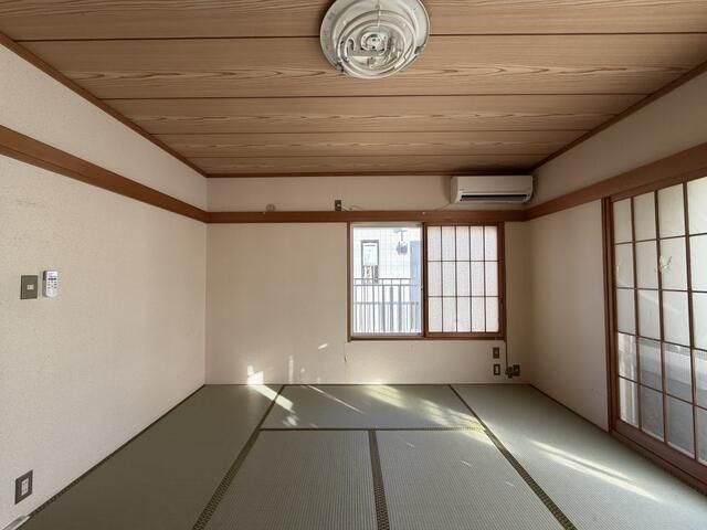 5-Bedroom Detached House for Rent in Kofu, Yamanashi - Thumbnail 3