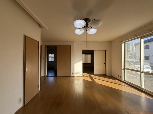 5-Bedroom Detached House for Rent in Kofu, Yamanashi - Thumbnail 4