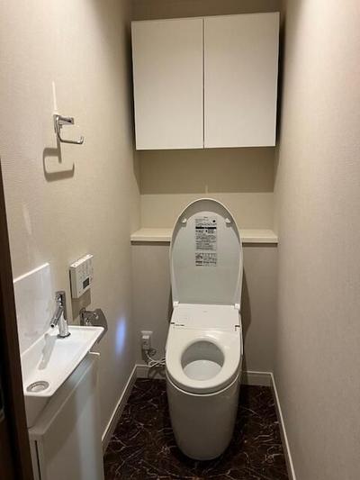3SLDK Apartment for Sale in Nishi Ward, Yokohama — Toilet, Nishi, Kanagawa