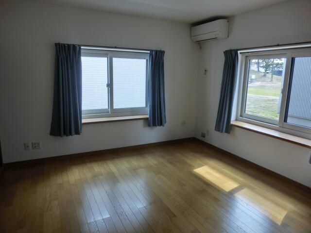 3DK Apartment for Rent in Hirosaki, Aomori - 83.36m² - Thumbnail 3