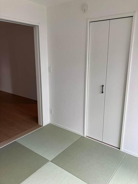 New 4LDK House for Sale in Iwakuni, Yamaguchi - Thumbnail 2