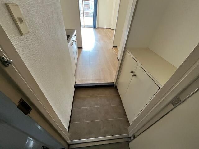 Shop/Office for Rent in Aoba-ku, Sendai - 29.64 sqm - Thumbnail 2