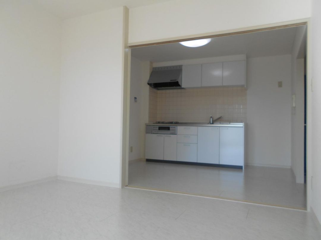 2DK Apartment for Rent in Fujimino, Saitama - 43.75m² - Thumbnail 3