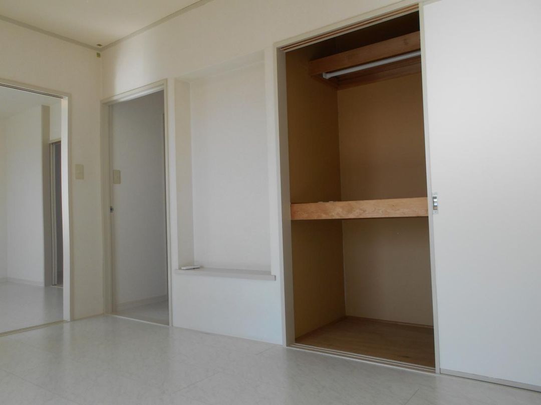 2DK Apartment for Rent in Fujimino, Saitama - 43.75m² - Thumbnail 2