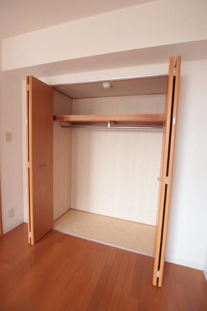 2LDK Apartment for Rent in Tokorozawa, Saitama - Thumbnail 3