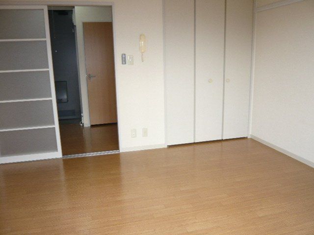 1K Apartment for Rent in Nagano City, Nagano - Thumbnail 4