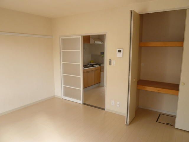 1K Apartment for Rent in Nagano City, Nagano - Thumbnail 2