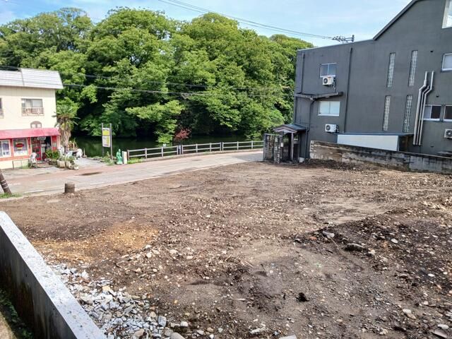 Land for Sale in Takaoka City, Toyama - 817 sqm - Thumbnail 3