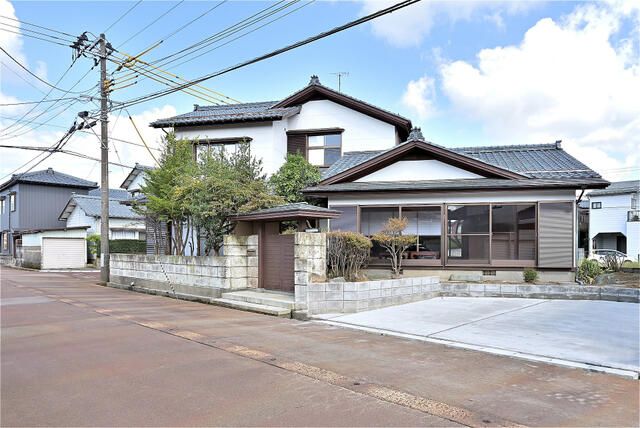 Renovated 5LDK House with 3-Side Road Access in Nagaoka - Image 7