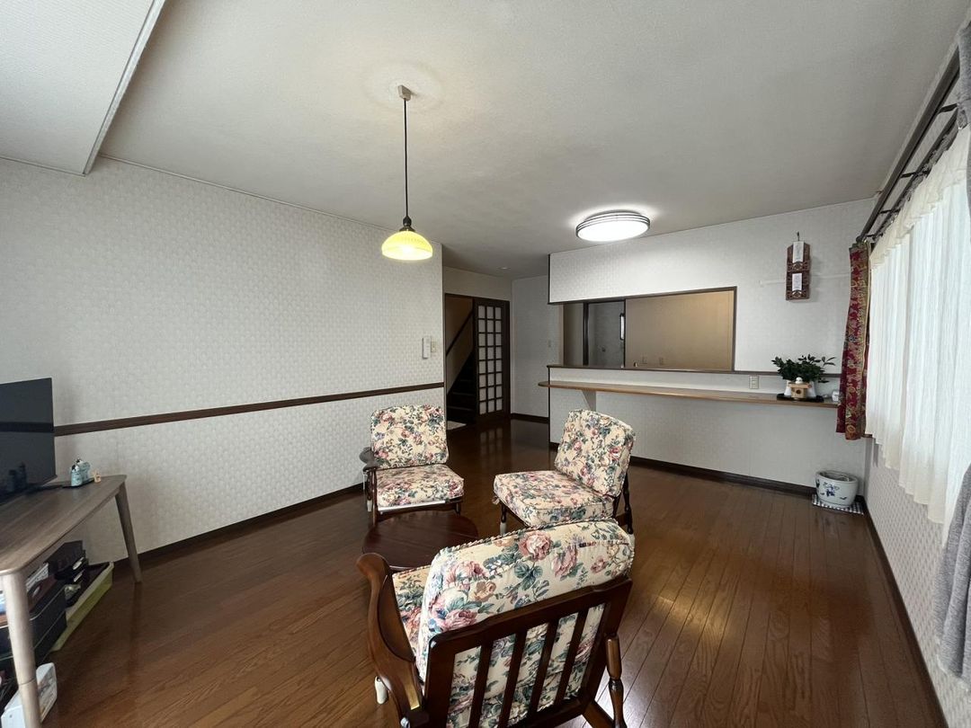 5LDK House for Sale in Hakusan City, Ishikawa - 155 sqm - Thumbnail 2